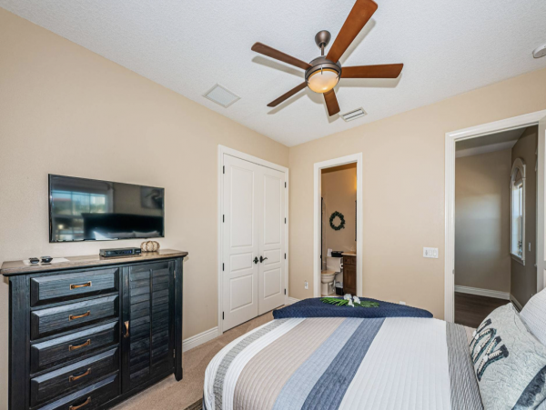 Treasure Island 6 Bedroom Home Pool & Views